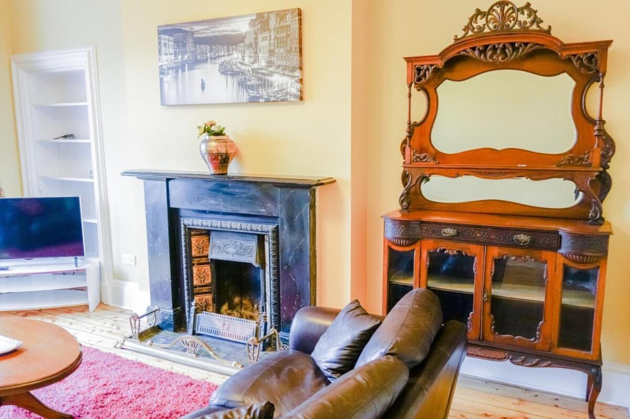 Newly Furnished 2 Bedroom Apartment On Leith Walk EDI Kültér fotó